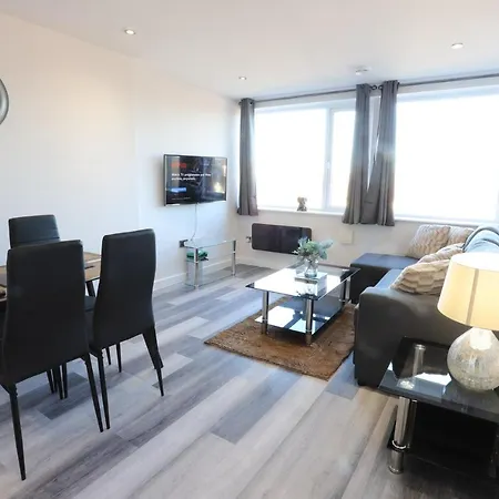 Necairport Interchange Shortstay Homebase 아파트 *