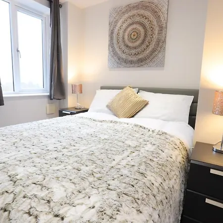 Necairport Interchange Shortstay Homebase 아파트 *